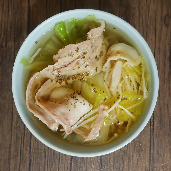 野菜たっぷり!白菜スープ